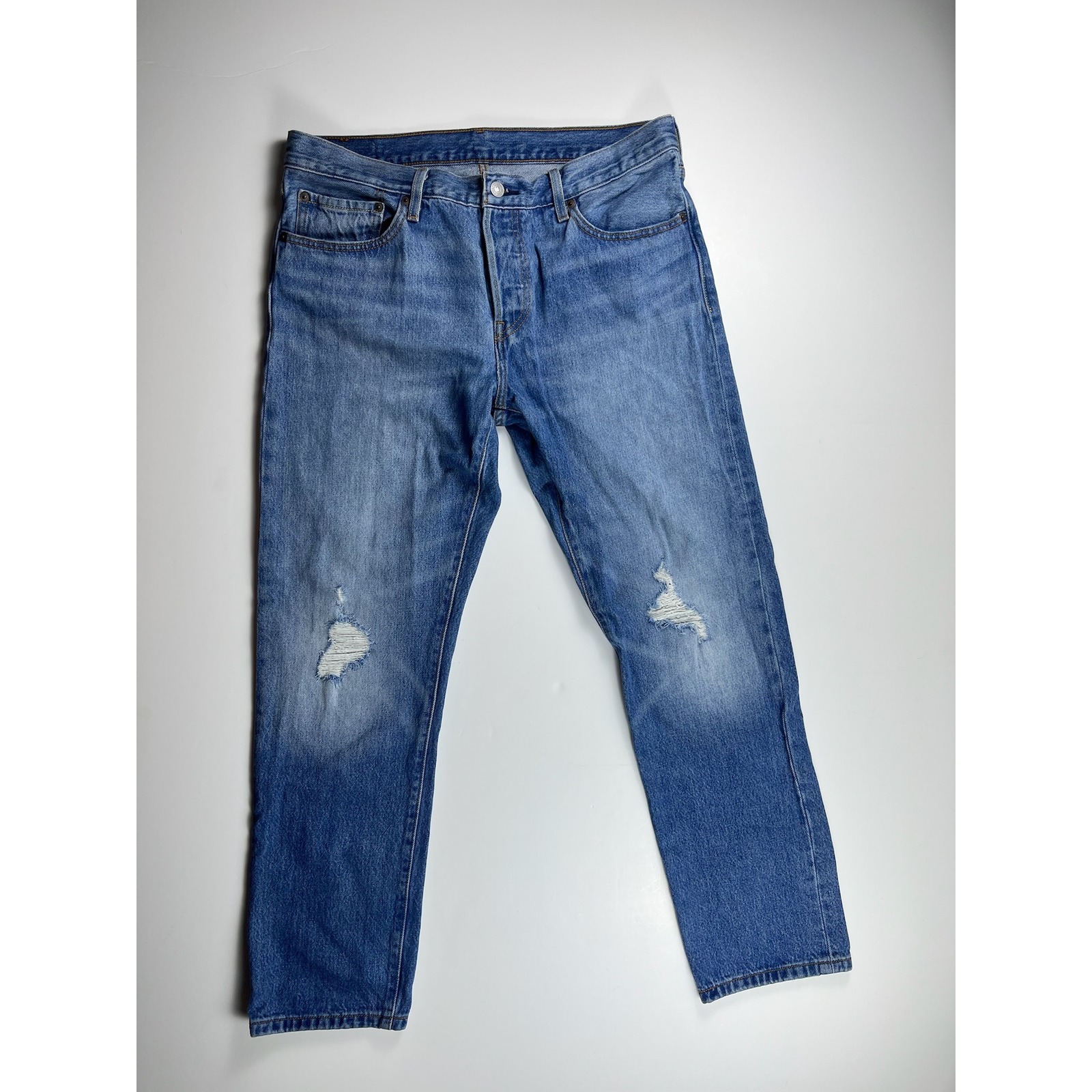 Levis 501 Ct Custom Tapered Jeans Blue Distressed Button Fly Denim 36x30 Mens